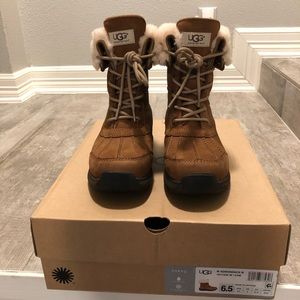 UGG ADIRONDACK III CHESTNUT WATERPROOF BOOTS ❄️💦